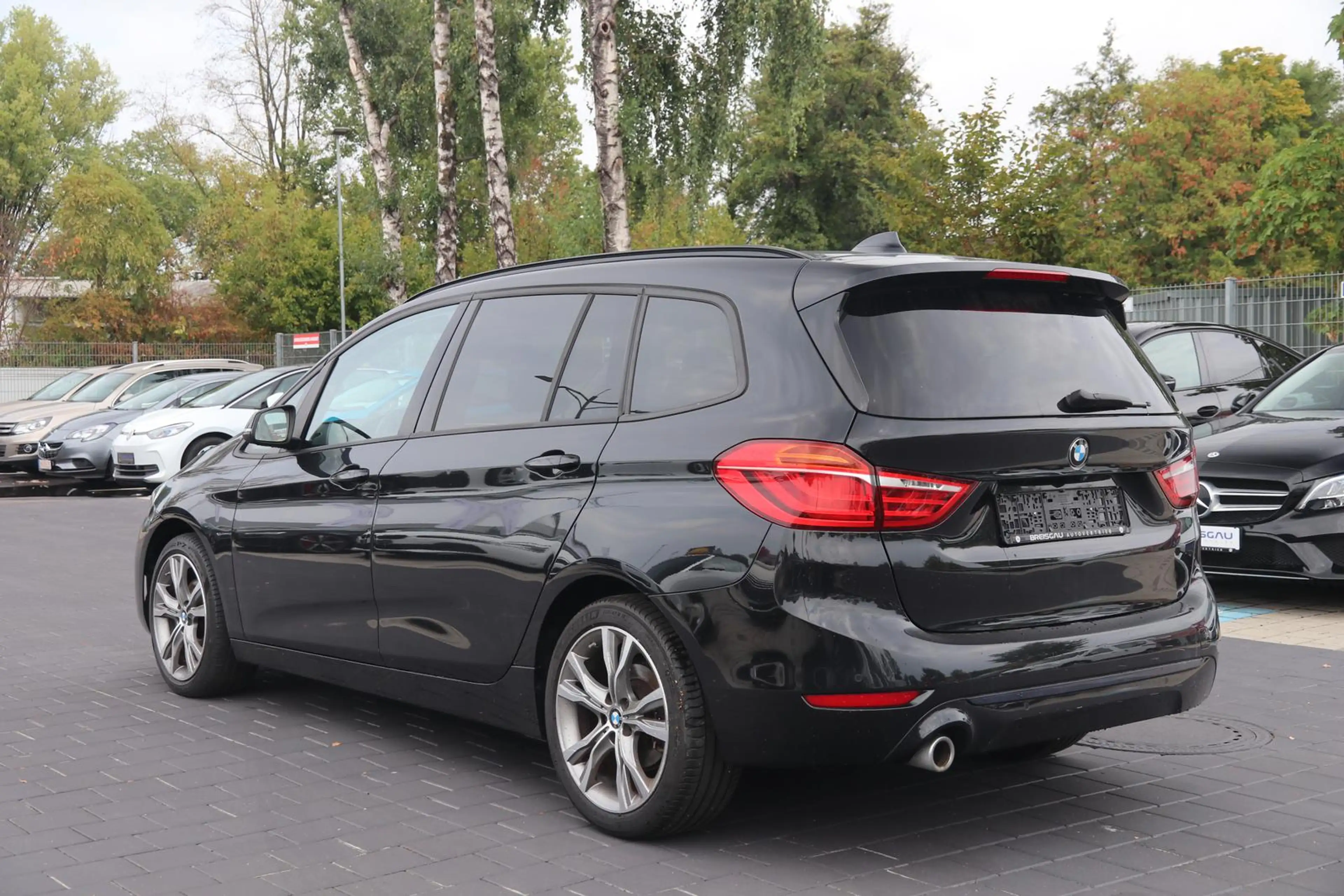 BMW 216 i Gran Tourer Sport Line *Navi*Sitzheiz* — photo 8