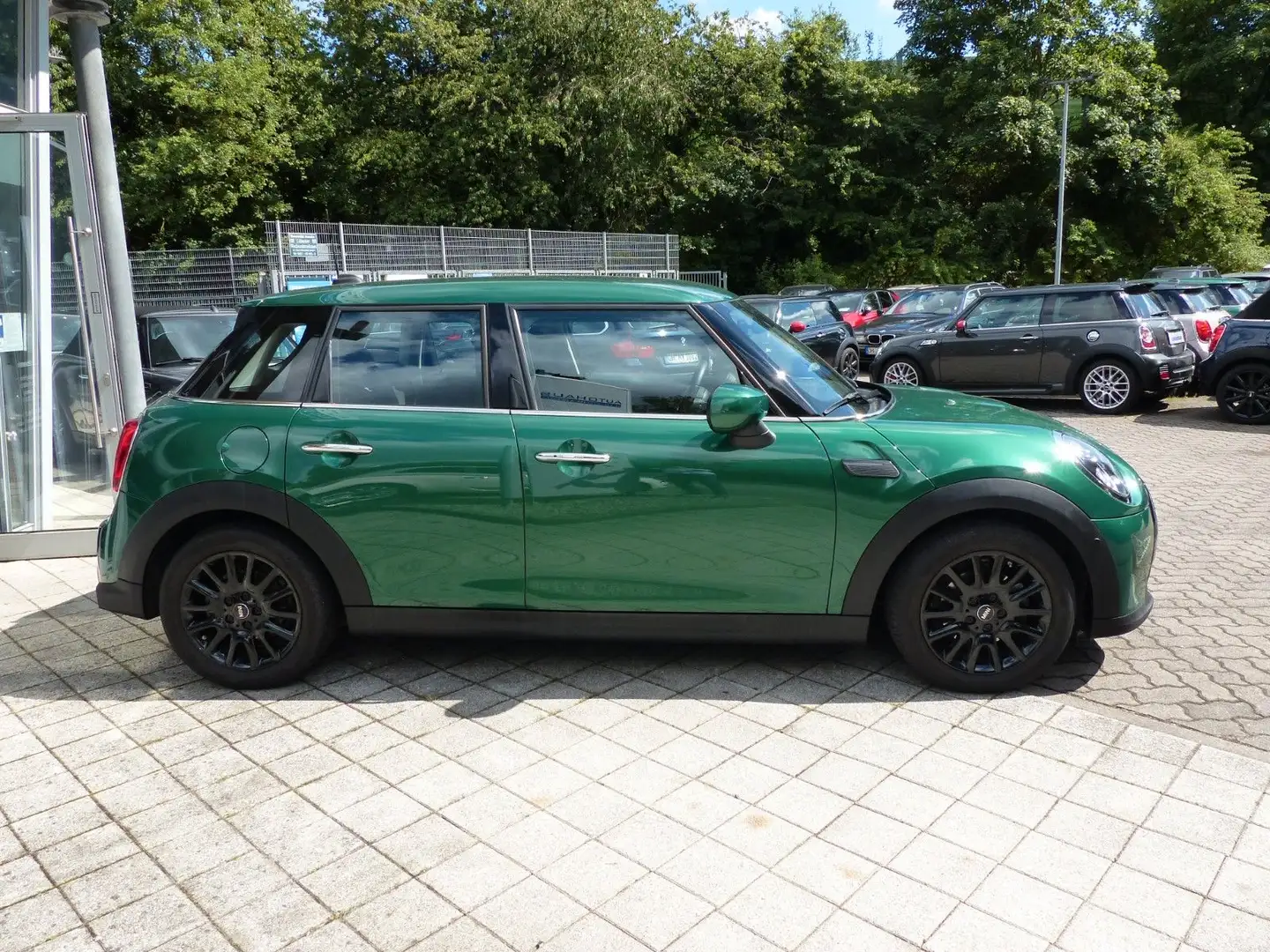 MINI One One 5 trg. Classic Trim Aut., Navi, LED, AppleCP Grün - 2