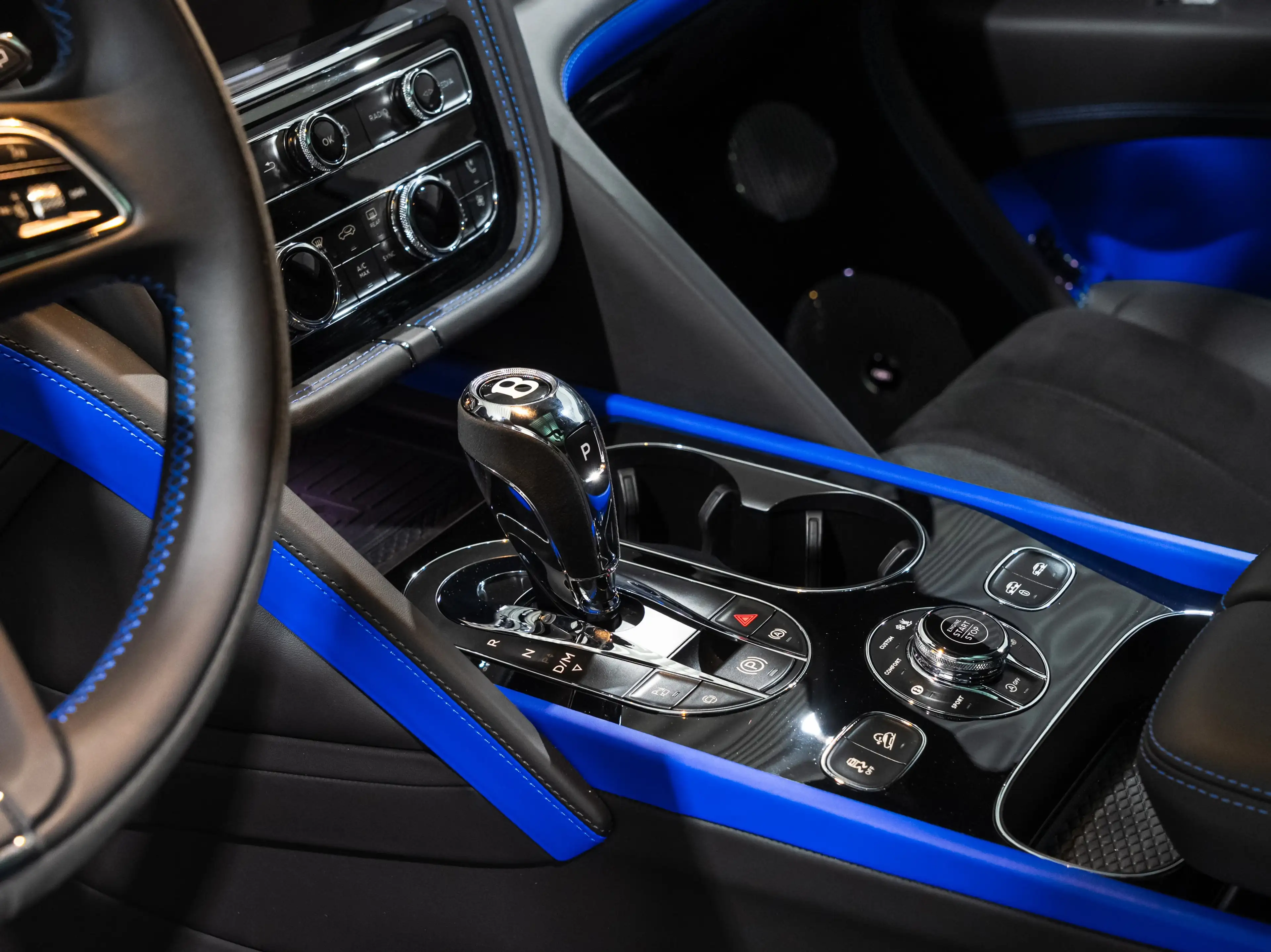 Bentley Bentayga S V8 Black Edition | Bentley Nürnberg — photo 9