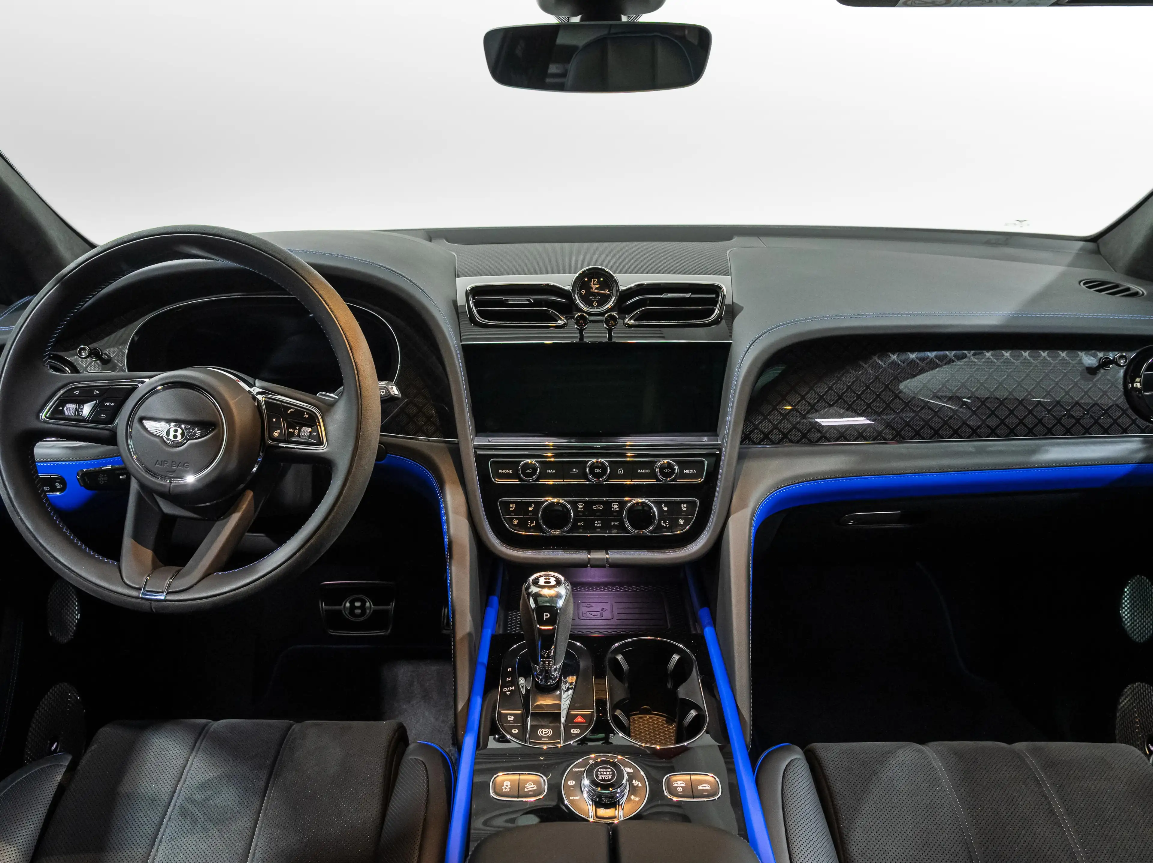 Bentley Bentayga S V8 Black Edition | Bentley Nürnberg — photo 4