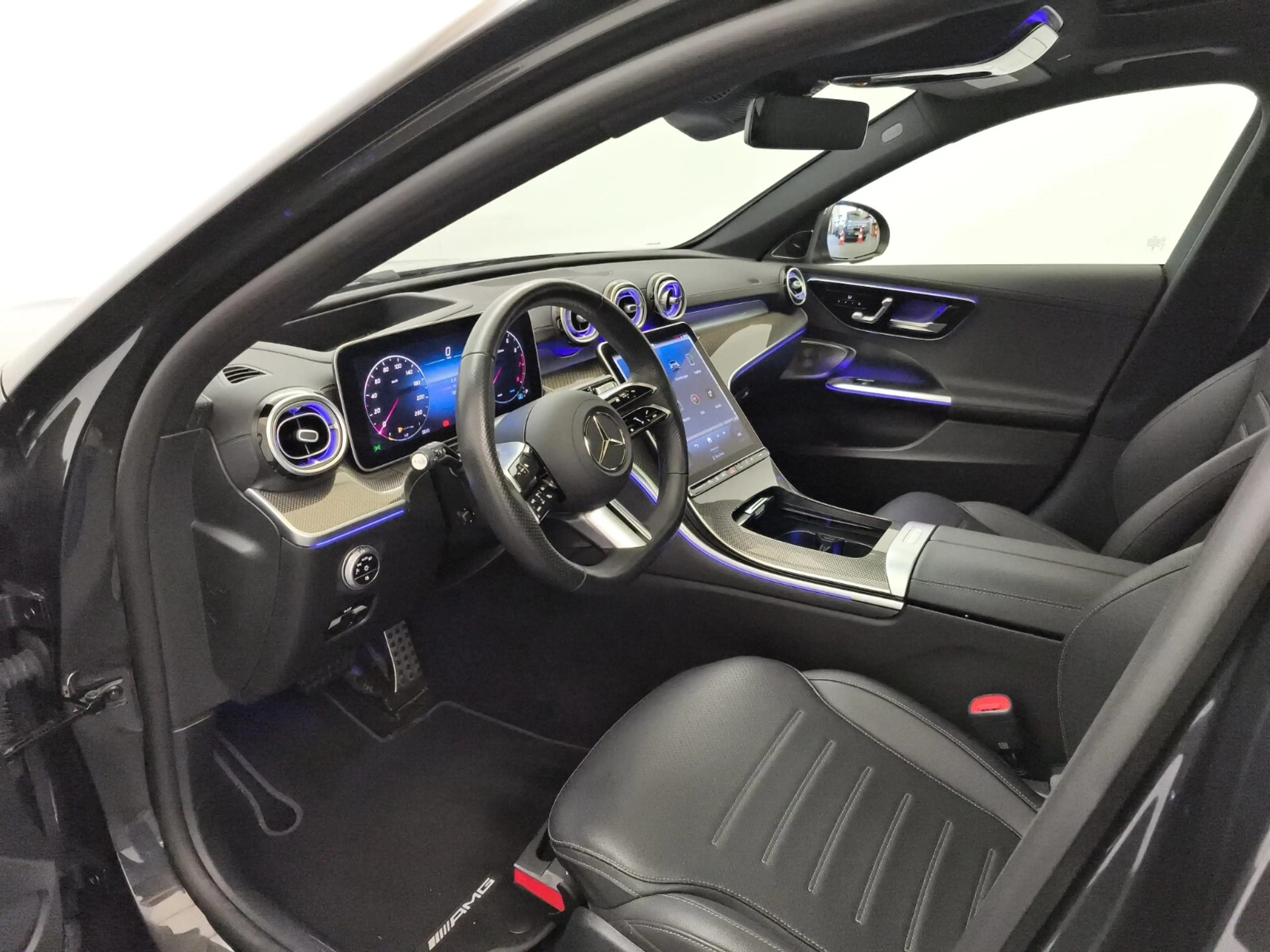 Mercedes-Benz C 300 C 300T 4M AMG Premium+ Distro Pano AHK Burmester — photo 11