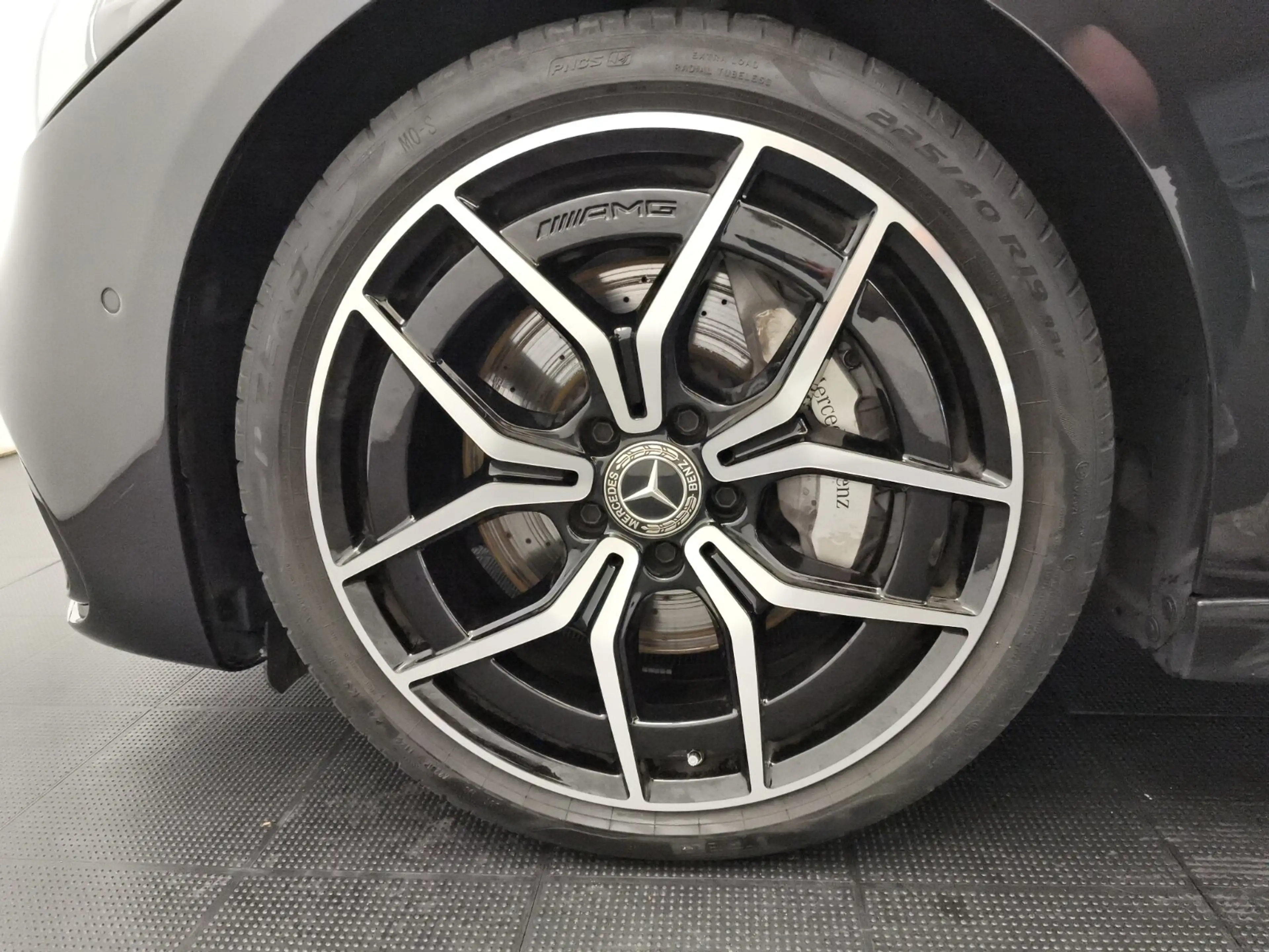 Mercedes-Benz C 300 C 300T 4M AMG Premium+ Distro Pano AHK Burmester — photo 9