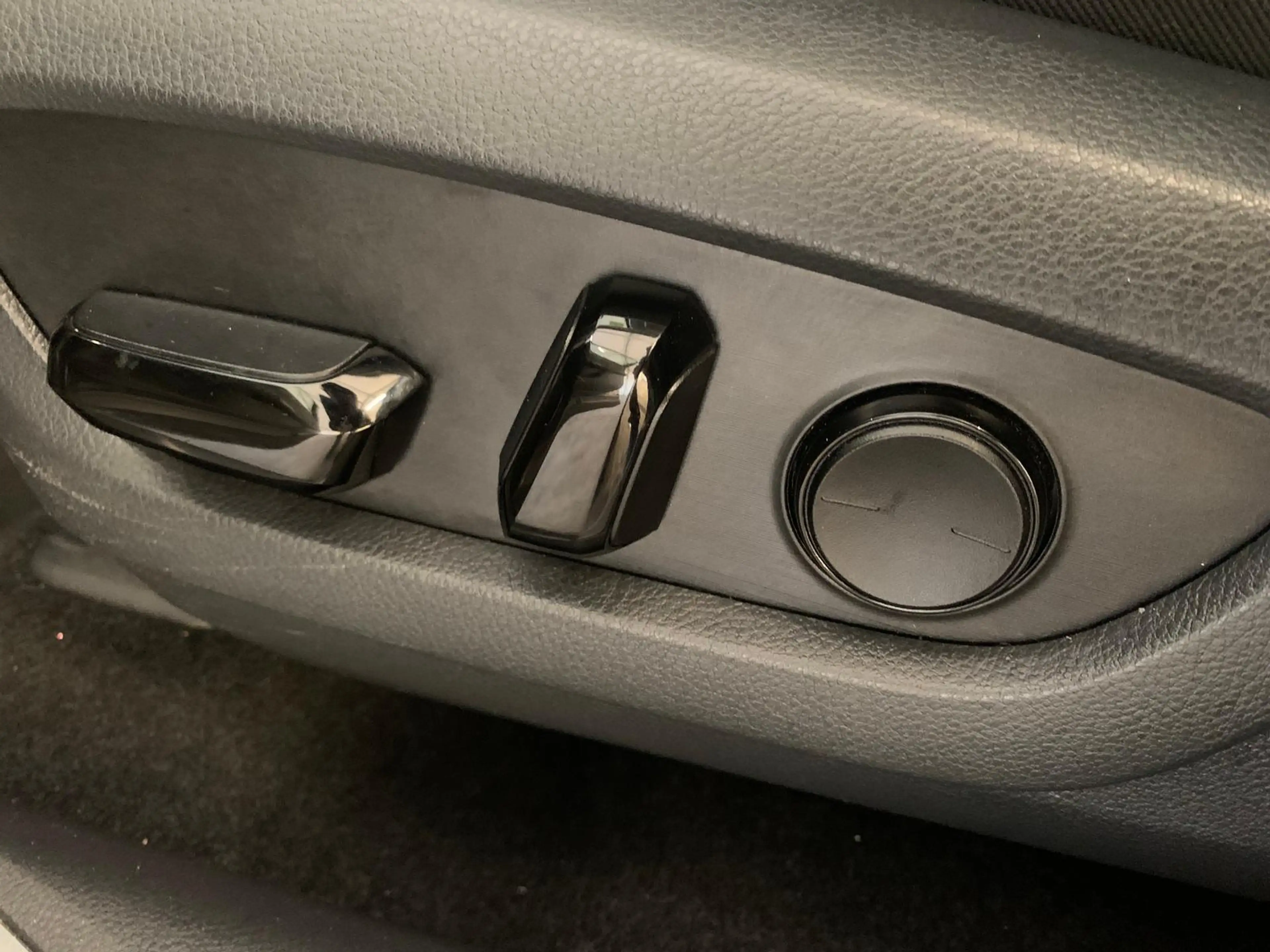 Lexus NX 350h NX 350 h BUSINESS ACC/LED/AHK/PDC/DIGITAL-COCK — photo 9