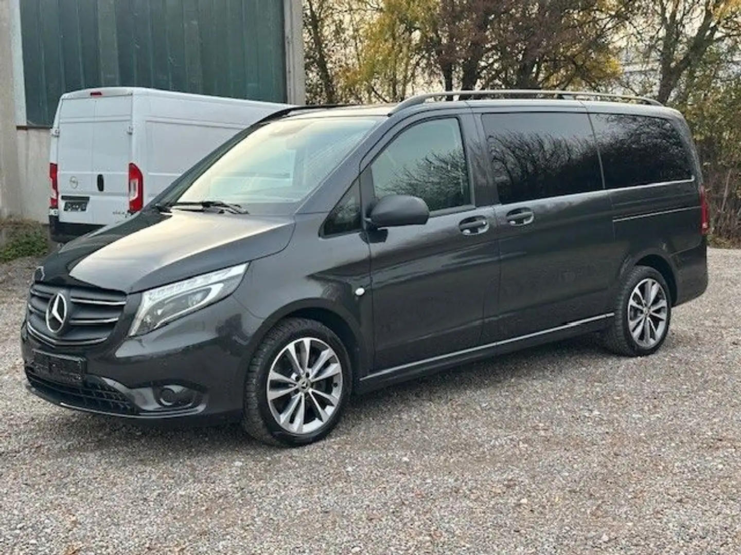 Mercedes-Benz Vito Tourer 119 CDI Edition lang Klima STH Gris - 2