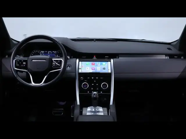 Land Rover Discovery Sport view 13