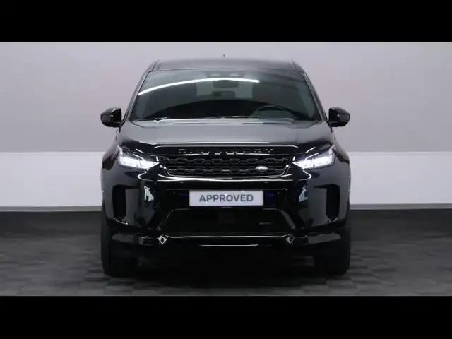Land Rover Discovery Sport view 2