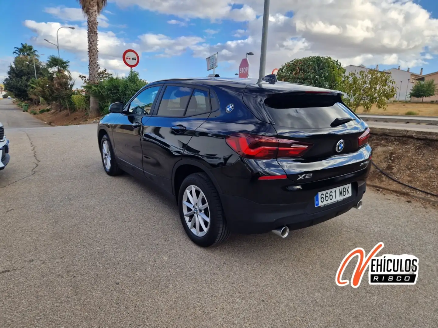 BMW X2 xDrive 18dA Noir - 2