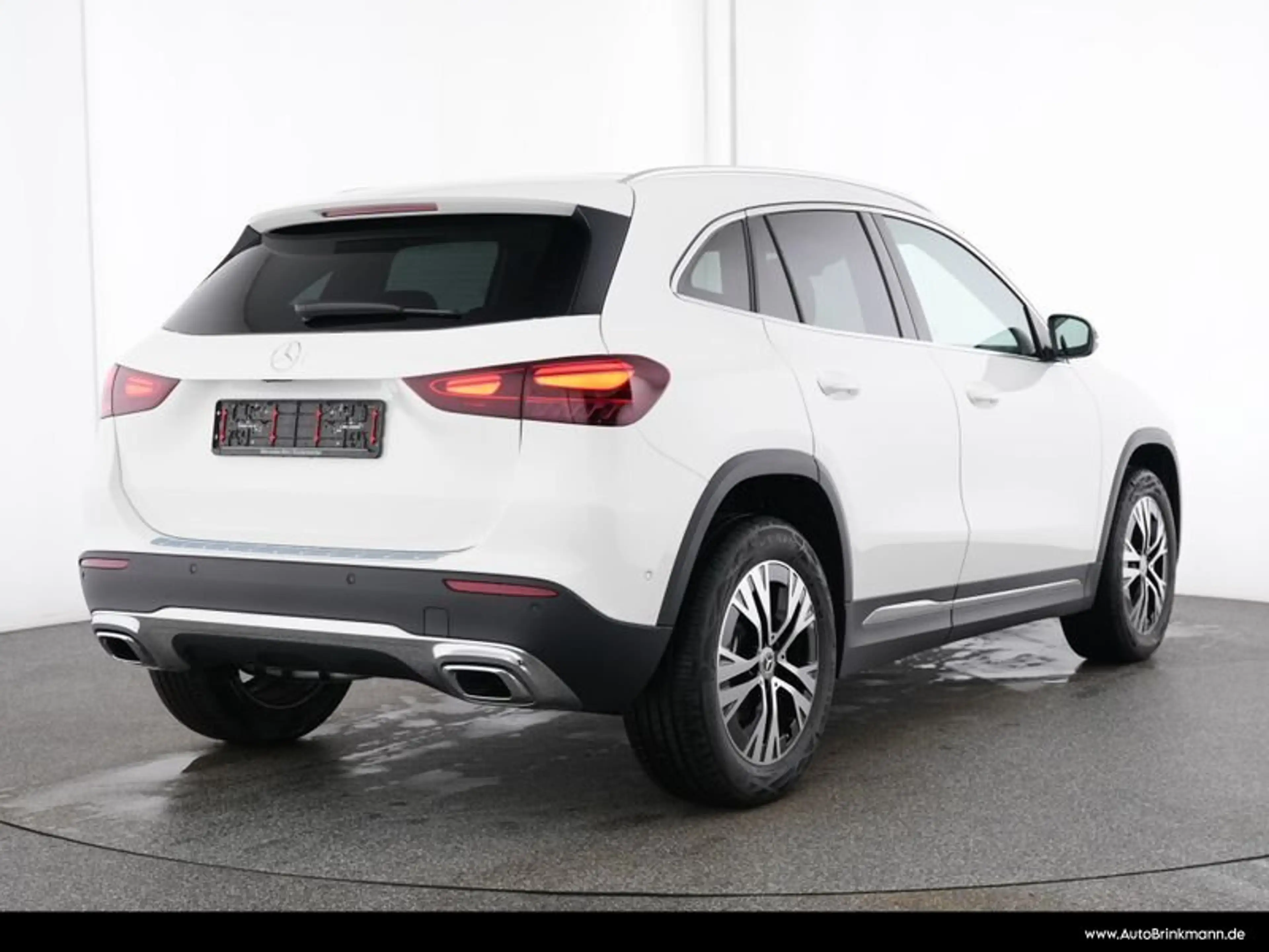Mercedes-Benz GLA 200 GLA 200 PROGRESSIVE/PANORAMA/LED/KAMERA Panorama — photo 2