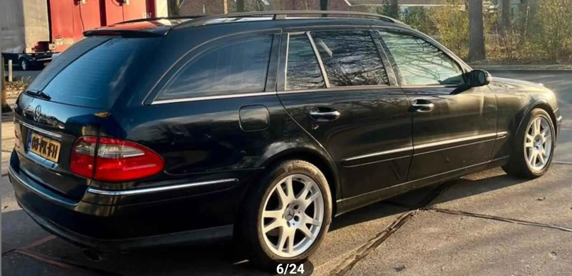Mercedes-Benz E 320 Elegance Negru - 2