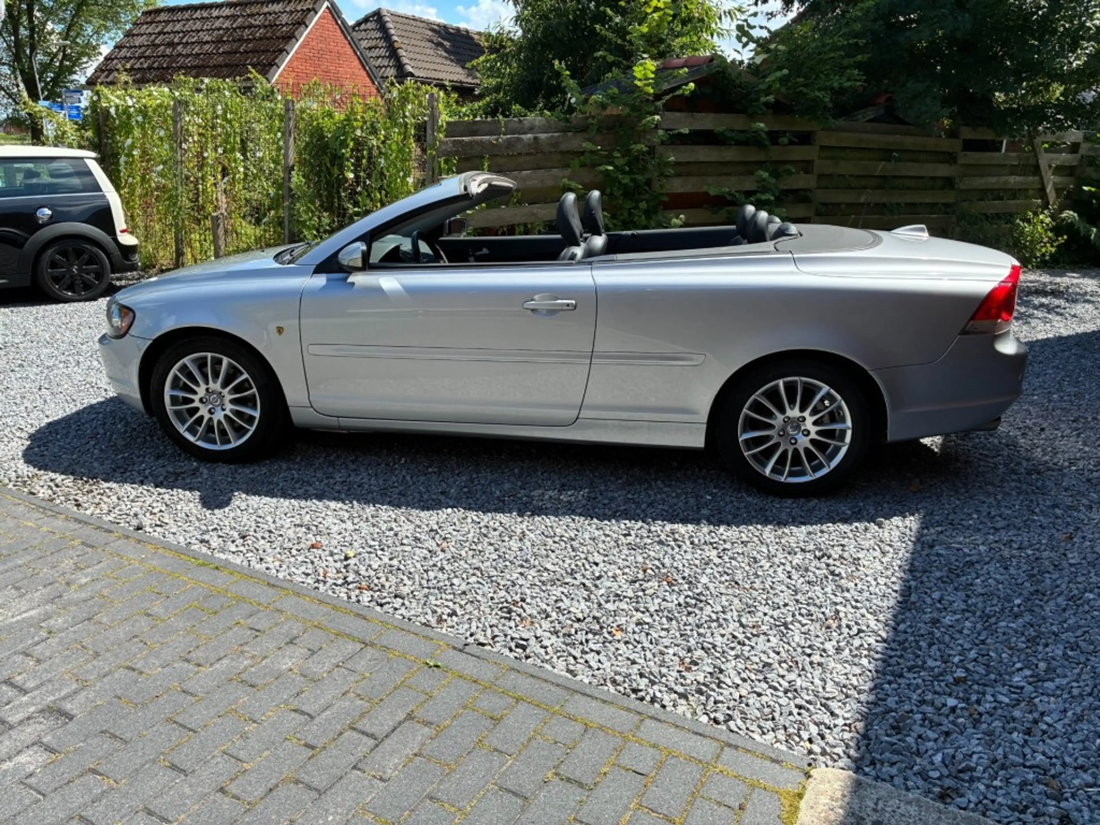 Volvo C70 2.4i Kinetic — photo 7