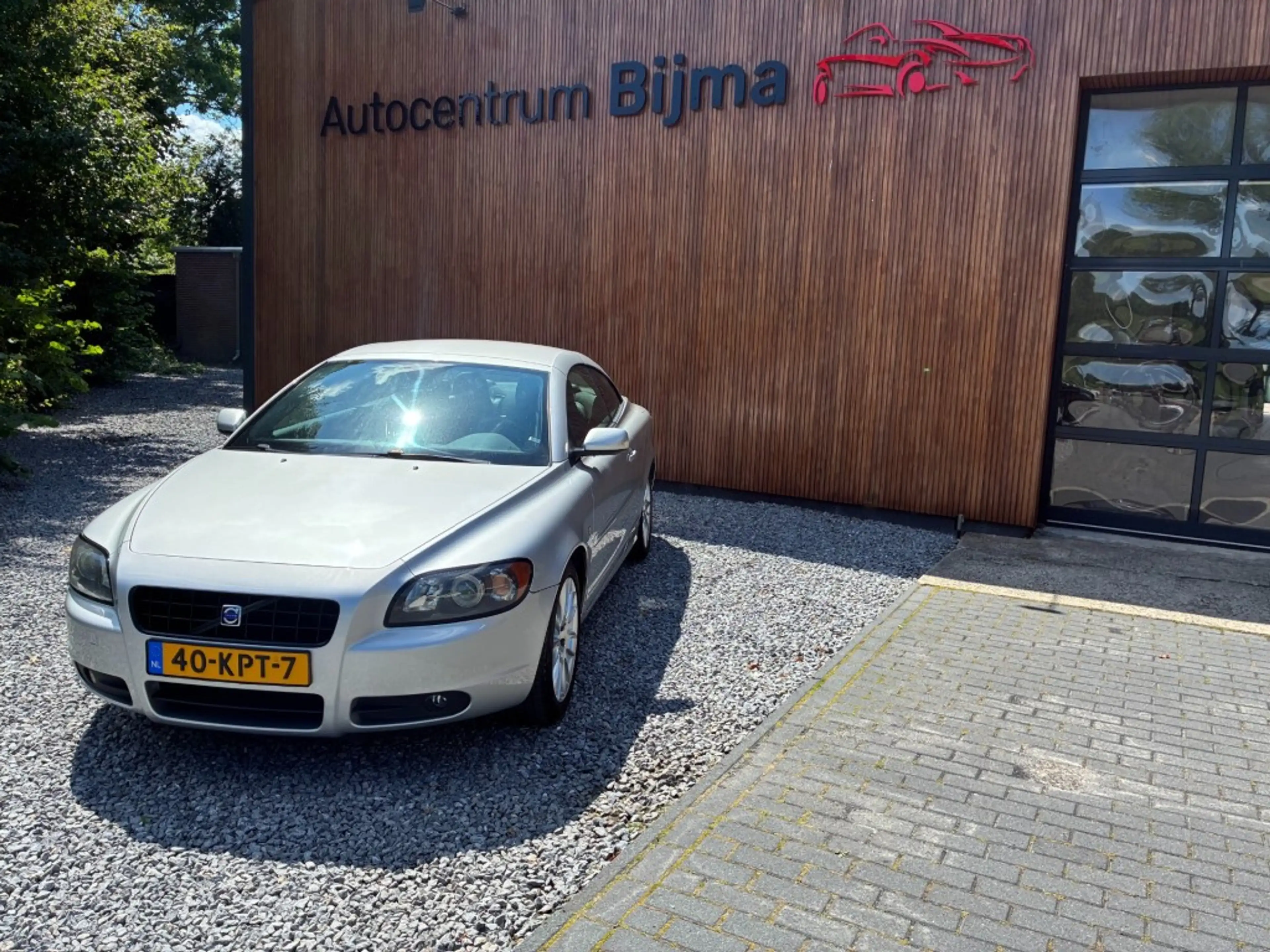 Volvo C70 2.4i Kinetic — photo 11