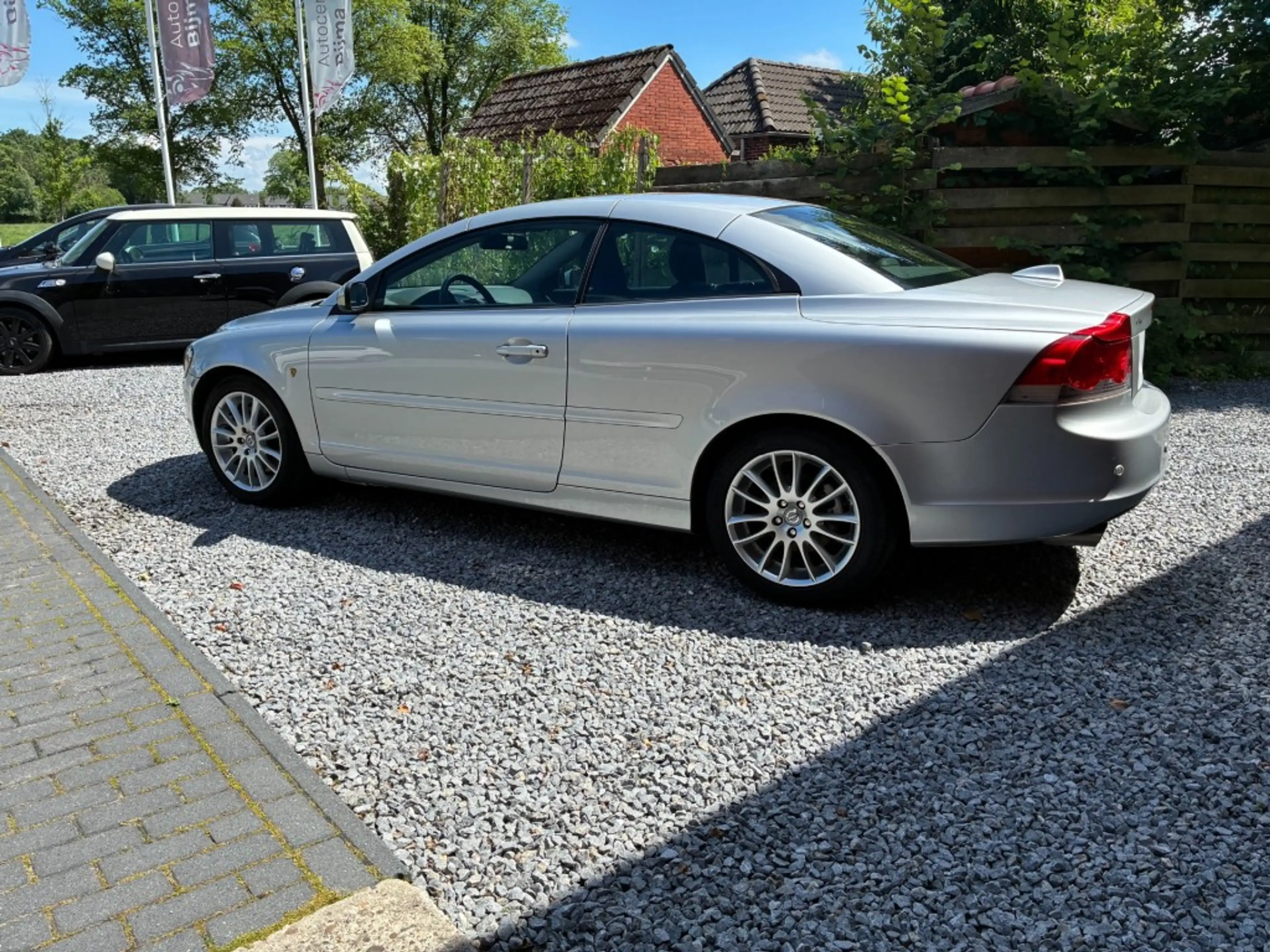 Volvo C70 2.4i Kinetic — photo 14