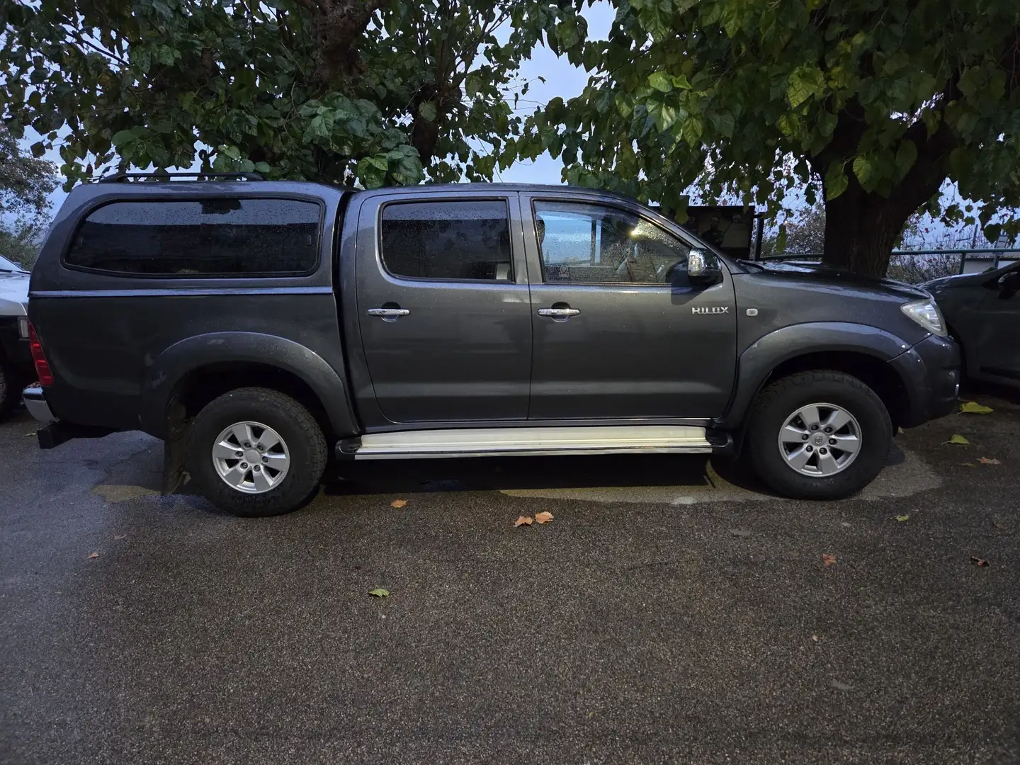 Toyota Hilux 2.5 double cab SR+ 140cv my11 - 2