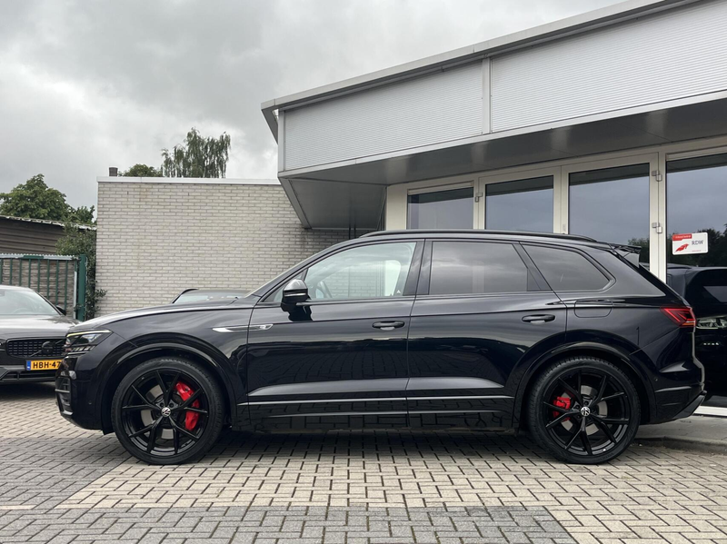 Volkswagen Touareg 3.0 TSi 4M R-LINE 463PK PANO+TREKH+ACC — photo 4