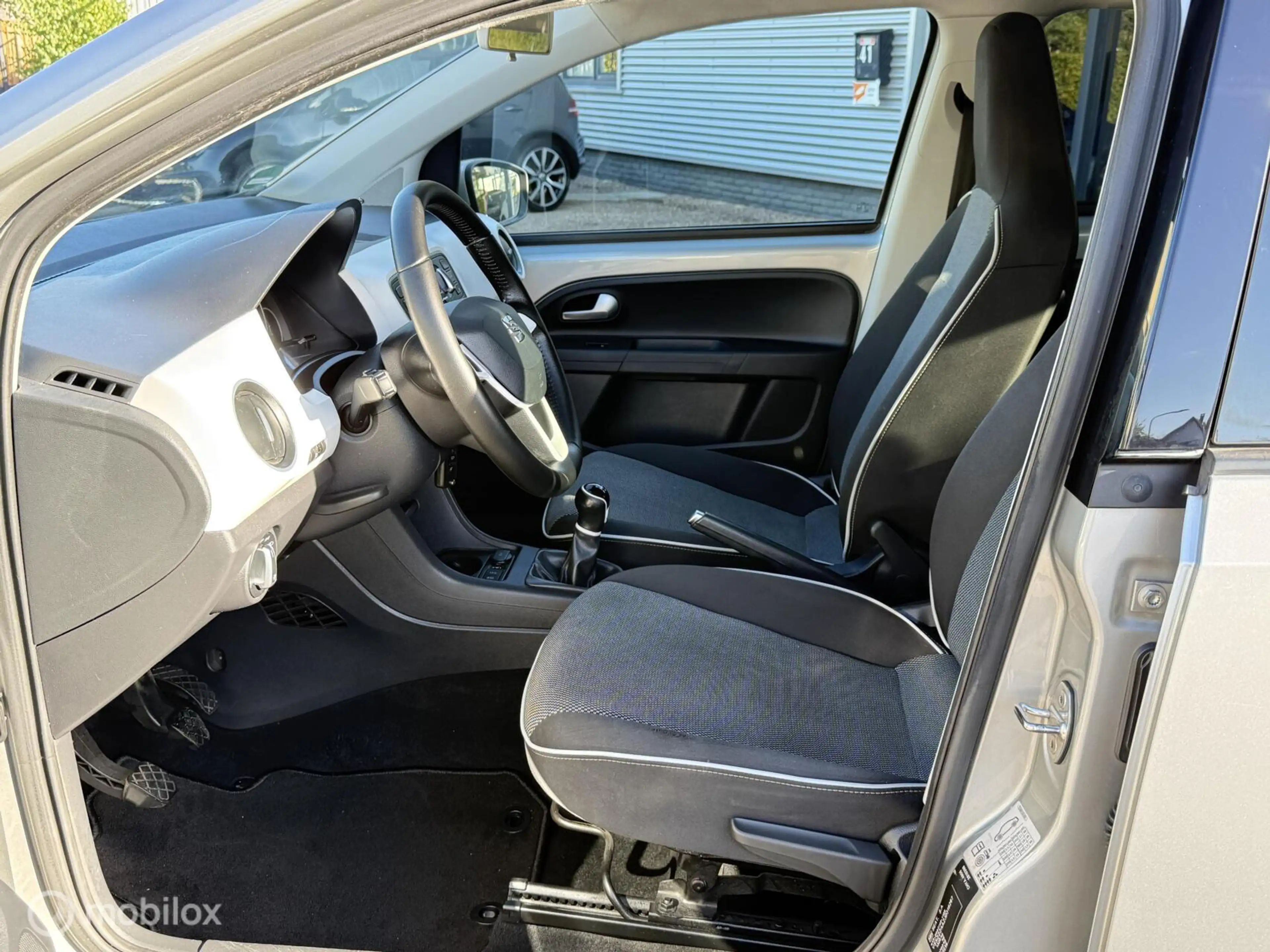 SEAT Mii 1.0 Style CRUISE BEATS AUDIO STOELVERWARM. LMV — photo 9