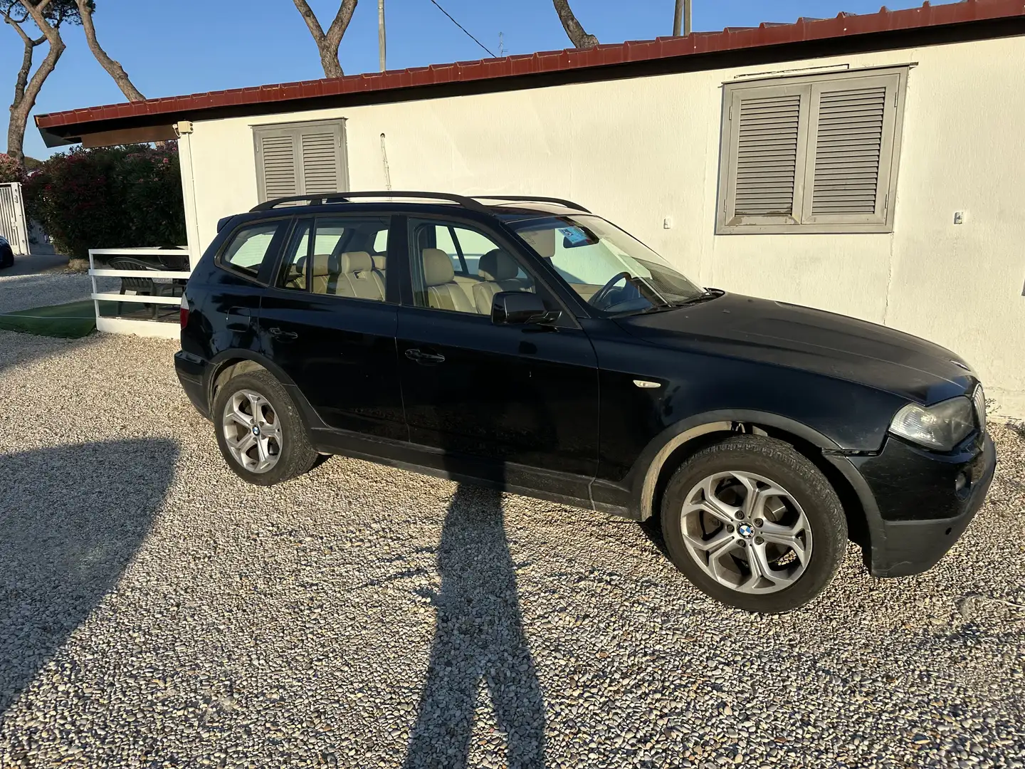 BMW X3 2.0d Futura FL - 1