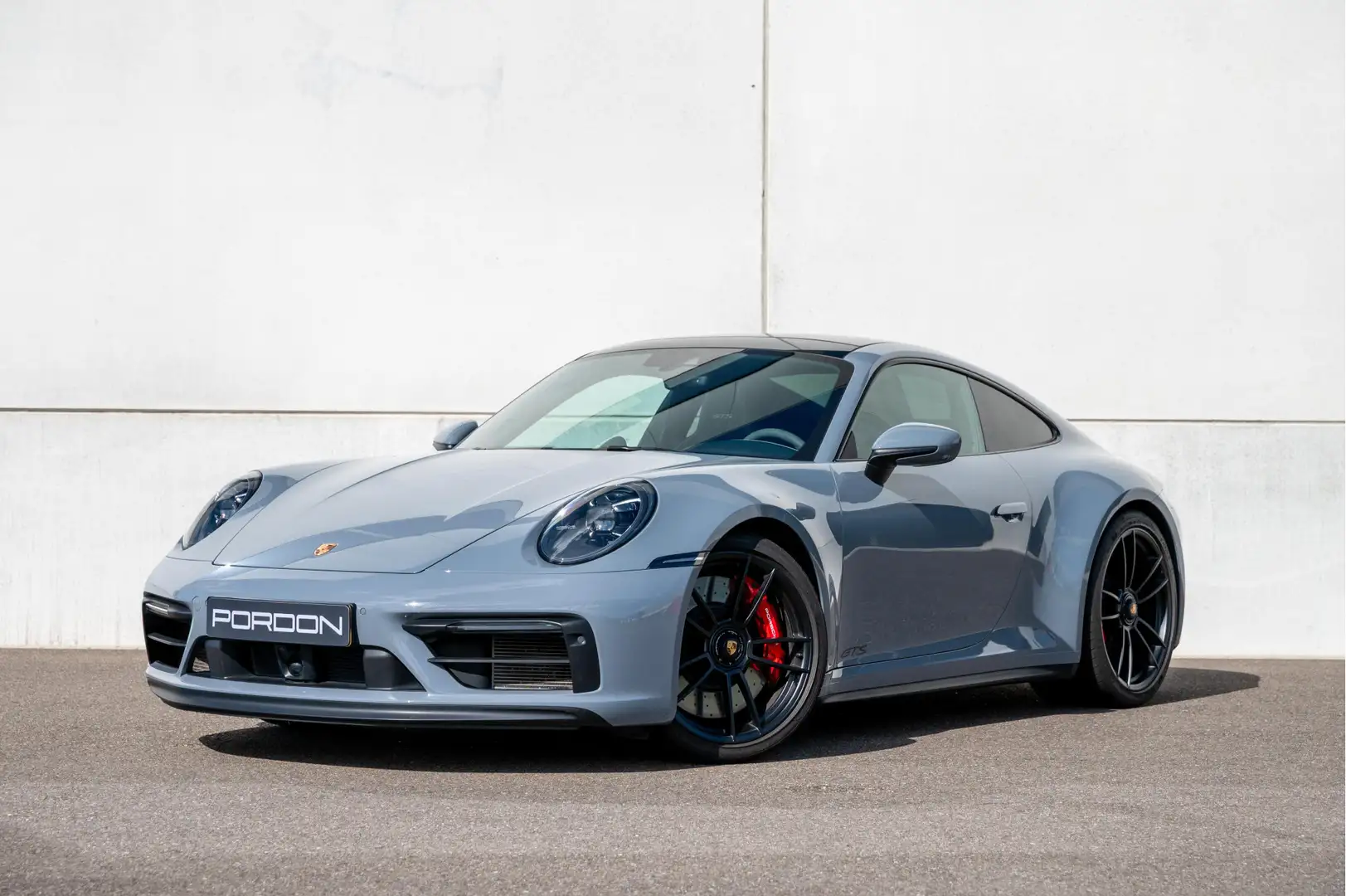 Porsche 992 3.0 Carrera 4 GTS Sportdesign / BOSE / Carbon Grijs - 1