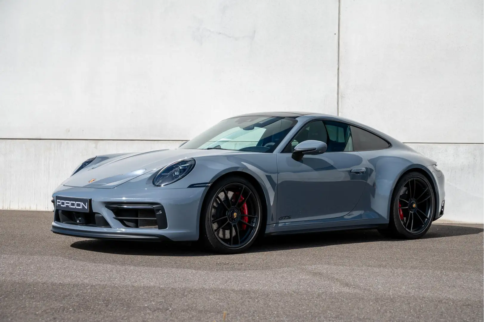 Porsche 992 3.0 Carrera 4 GTS Sportdesign / BOSE / Carbon Grijs - 2