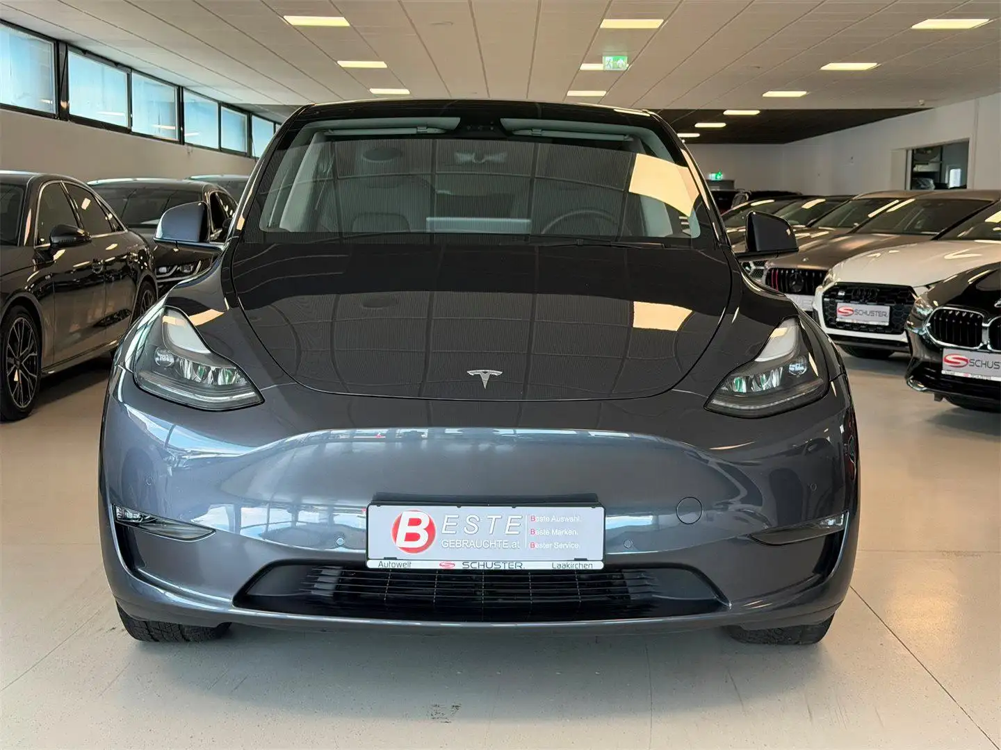 Tesla Model Y Long Range *AHK* AWD 75kWh Grau - 2