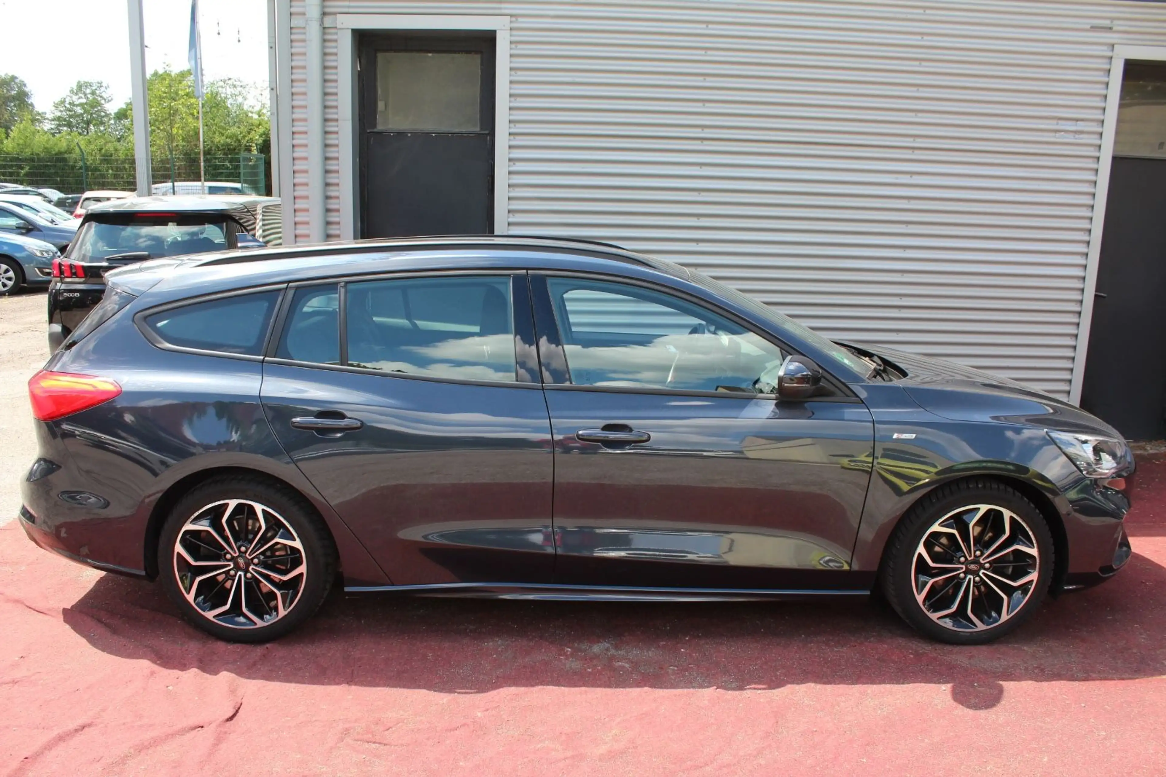 Ford Focus FOCUS TURNIER ST-LINE HYBRID KLIMA NAVI KAMERA — photo 14