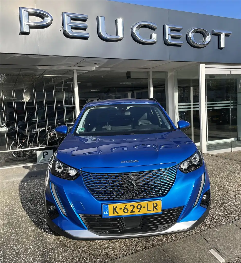 Peugeot e-2008 EV 50kWh 136pk Blauw - 1