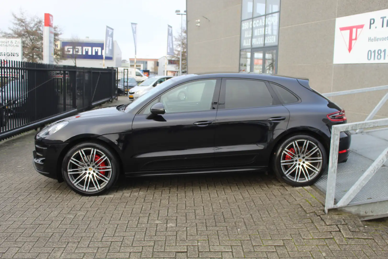 Porsche Macan 3.6 Turbo Panoramadak/Luchtvering/Sportuitlaat/Bos Zwart - 2