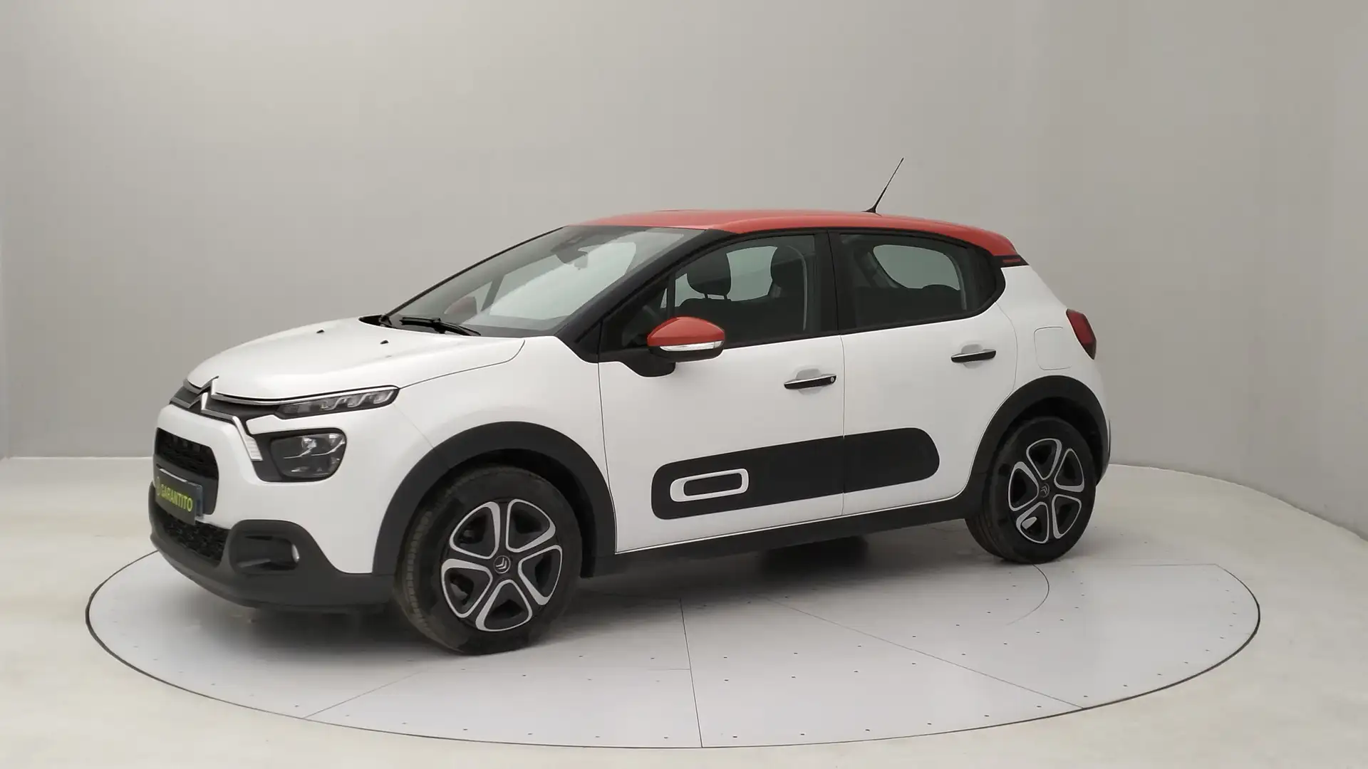 Citroen C3 1.2 PureTech Shine Weiß - 2