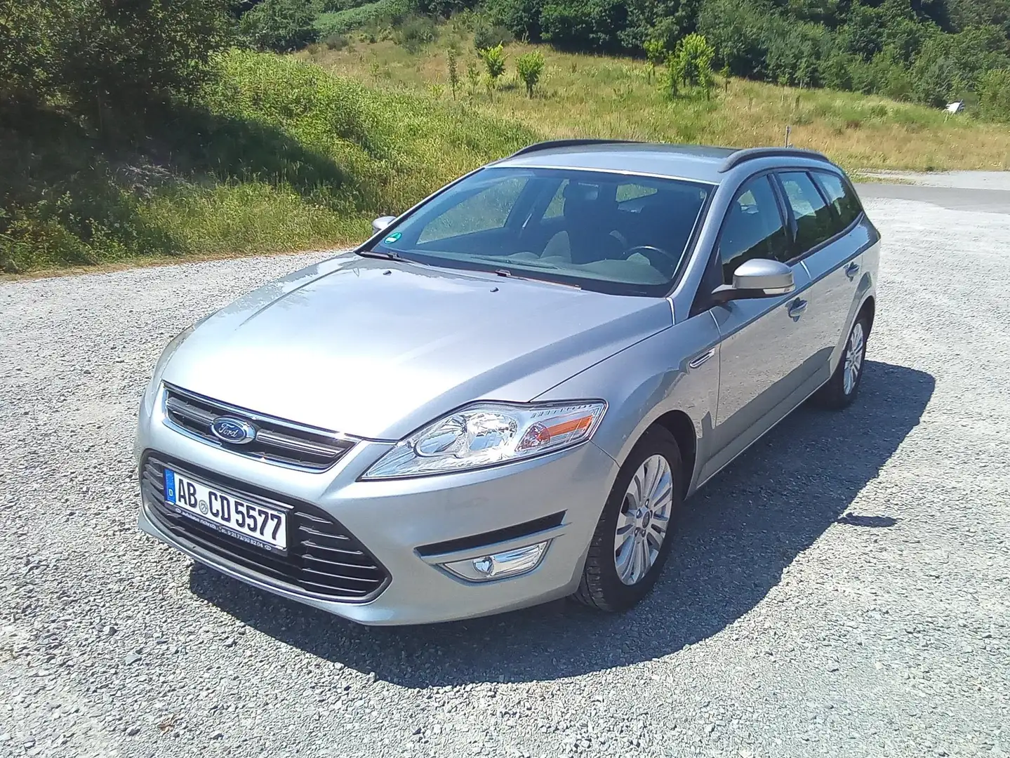 Ford Mondeo Mondeo Turnier 1.6 EcoBoost Grau - 1