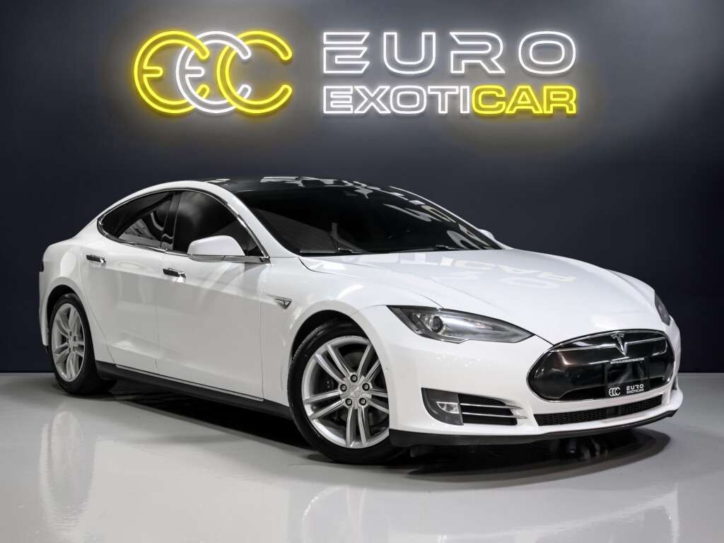 2016 Tesla Model S 70| DUAL MOTOR | 70KWH BATTERY INCLUDED | CONVENIE