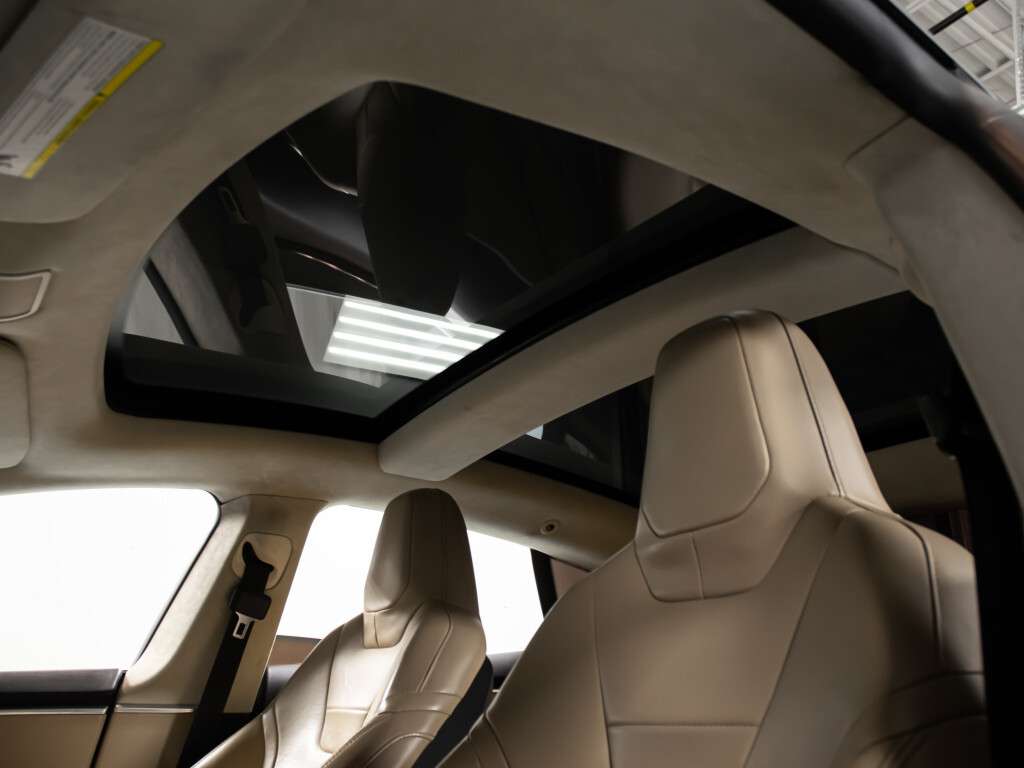 2016 Tesla Model S 70| DUAL MOTOR | 70KWH BATTERY INCLUDED | CONVENIE thumb 12