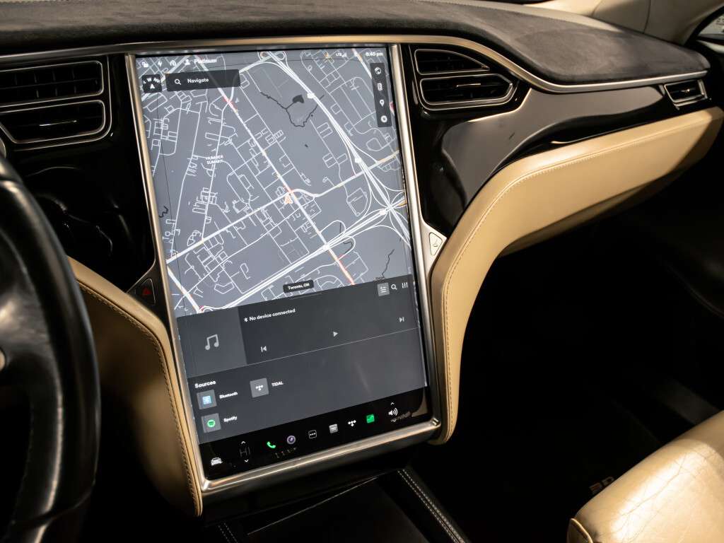 2016 Tesla Model S 70| DUAL MOTOR | 70KWH BATTERY INCLUDED | CONVENIE thumb 17
