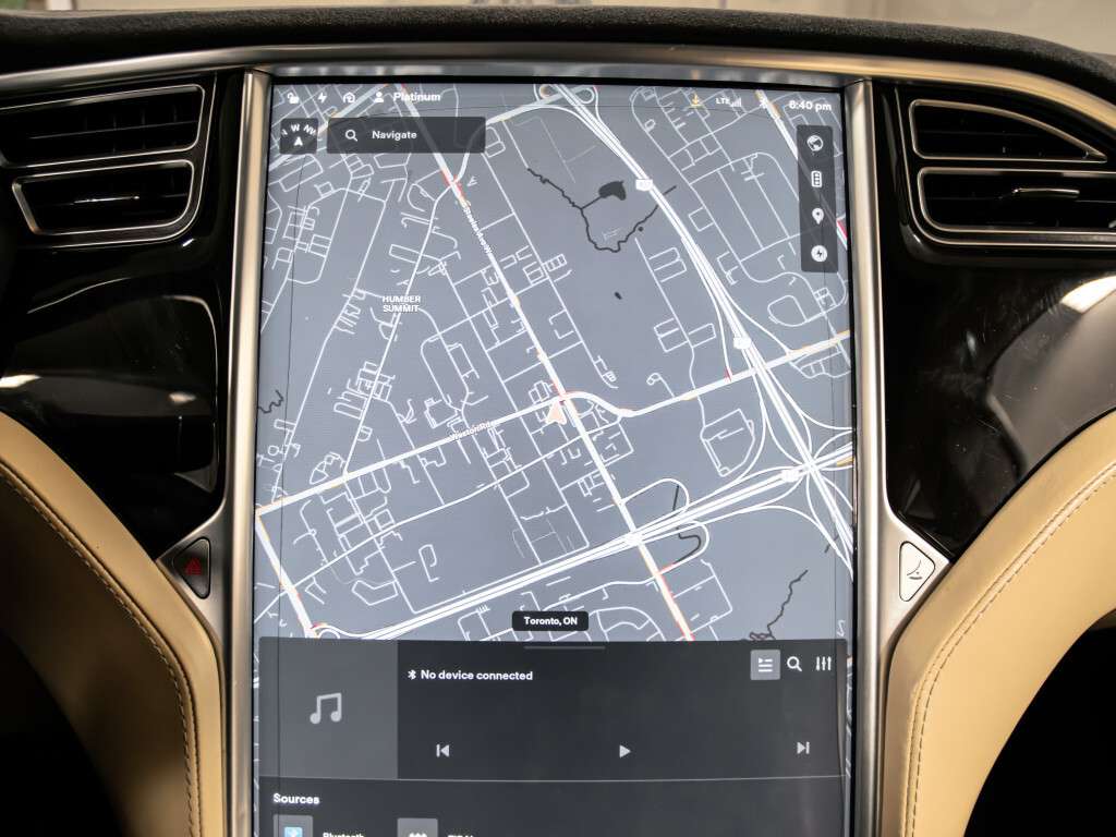 2016 Tesla Model S 70| DUAL MOTOR | 70KWH BATTERY INCLUDED | CONVENIE thumb 18