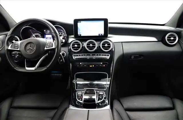 Mercedes-Benz C-Class view 14