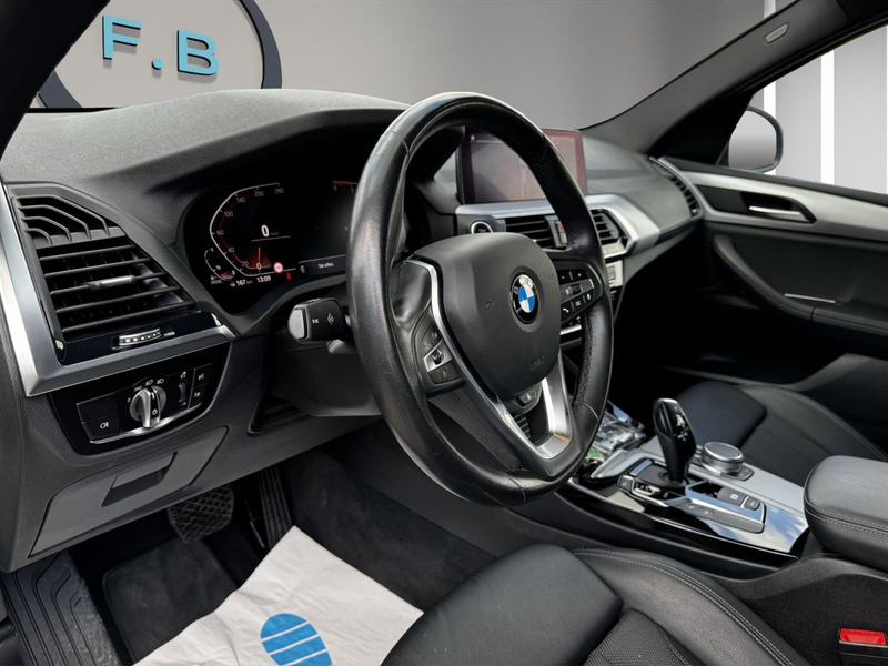BMW X3 xDrive 20 d Advantag/HEAD-UP/STHZ/LKHZ/UVM — photo 10