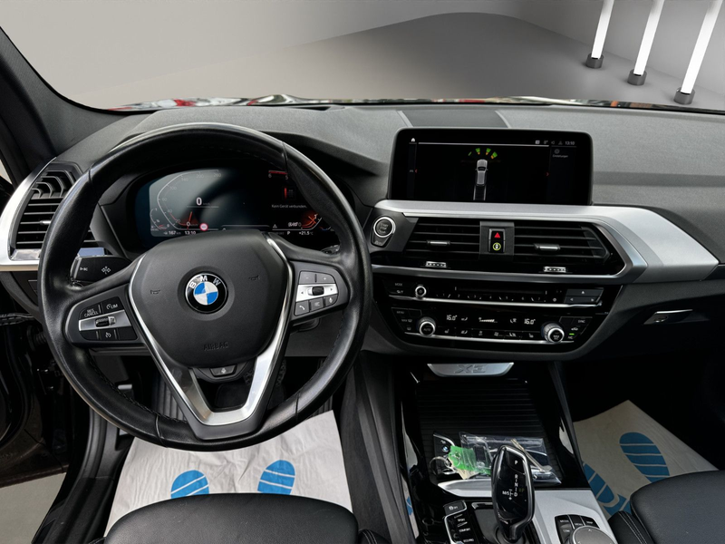 BMW X3 xDrive 20 d Advantag/HEAD-UP/STHZ/LKHZ/UVM — photo 12