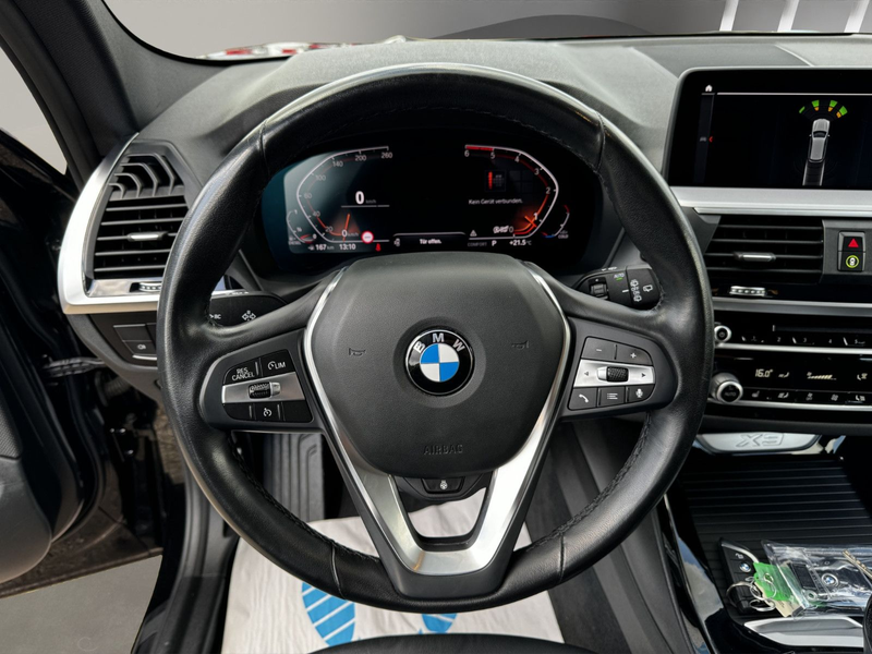 BMW X3 xDrive 20 d Advantag/HEAD-UP/STHZ/LKHZ/UVM — photo 11