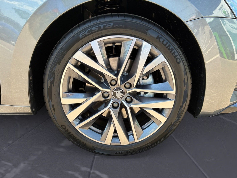 Skoda Octavia Combi Sportline 2,0 TSI 7-Gang-DSG 4x4 — photo 9