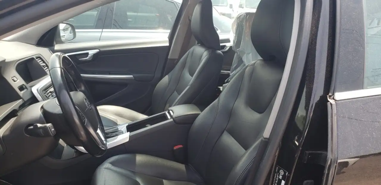 Volvo V60 снимка Volvo V60