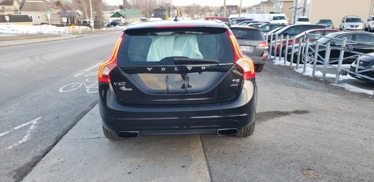 Volvo V60 снимка Volvo V60