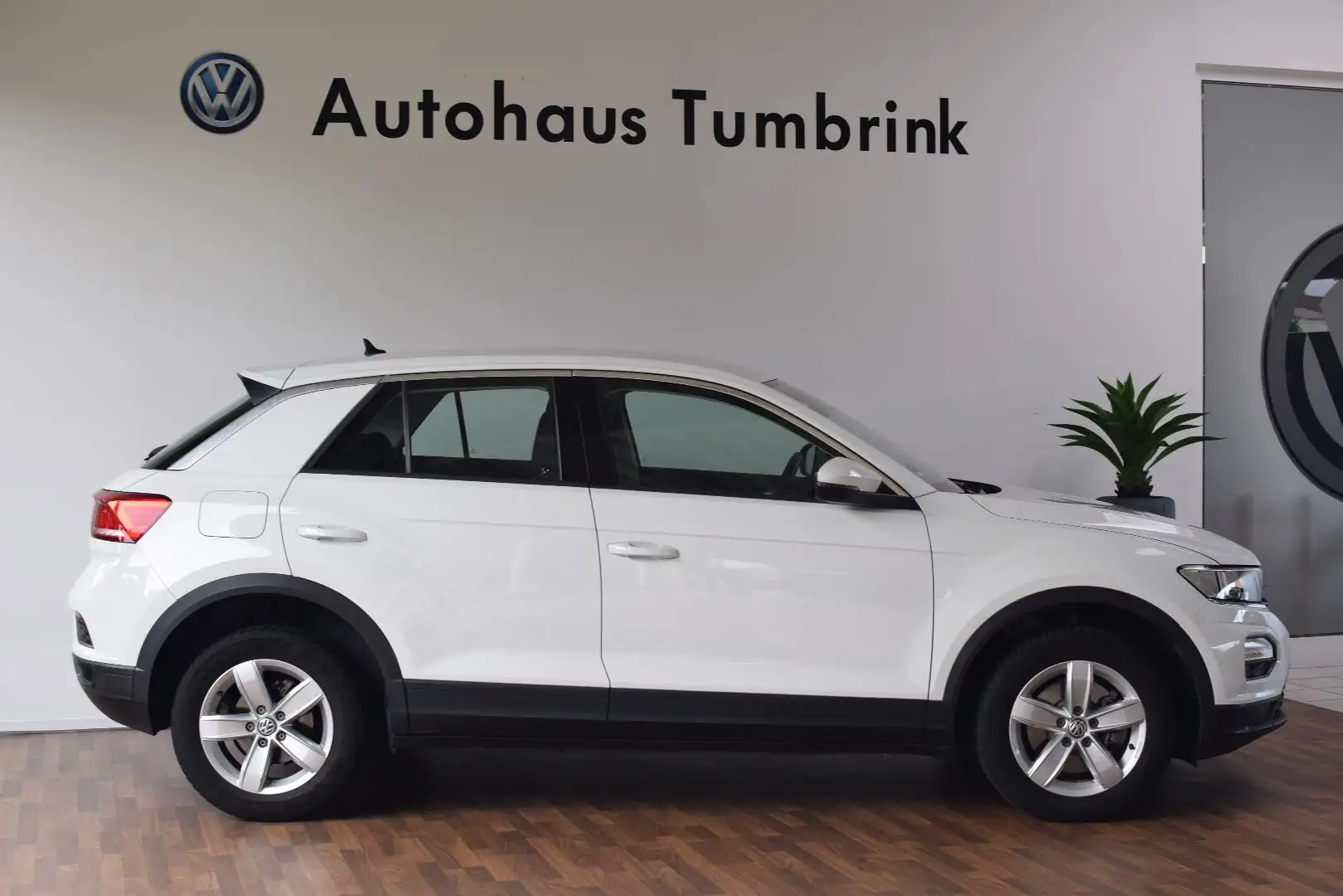 Volkswagen T-Roc TSI PDC Climatronic SHZ Weiß - 2