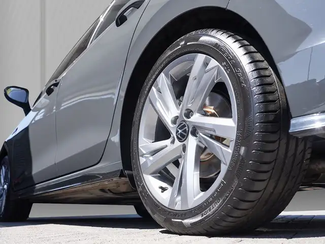 Volkswagen Golf view 7