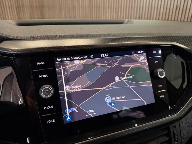 Volkswagen T-Cross view 12