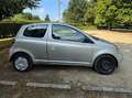Toyota Yaris 1.3i 16v Linea Luna Argent - thumbnail 3