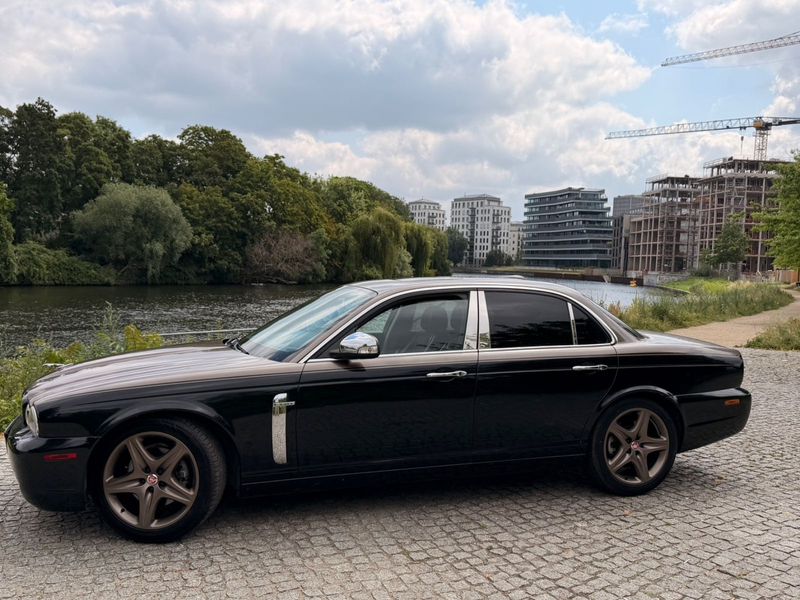Jaguar XJ8 4.2 Liter Executive Sonderlack Bi Color — photo 4