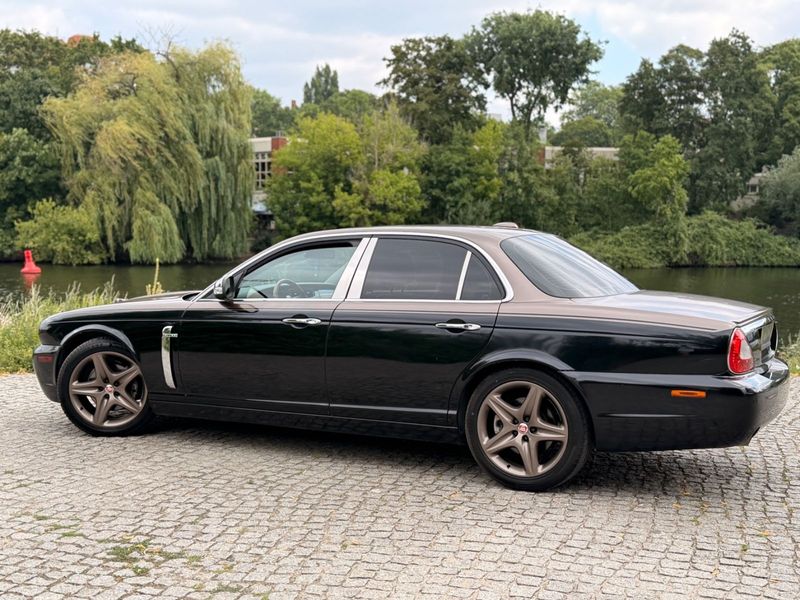 Jaguar XJ8 4.2 Liter Executive Sonderlack Bi Color — photo 12