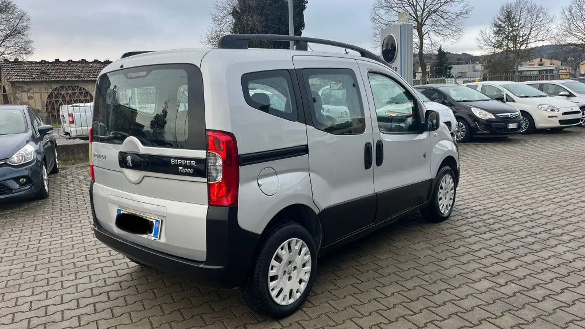 Peugeot Bipper Tepee 1.4 HDi 70CV Premium Plateado - 2