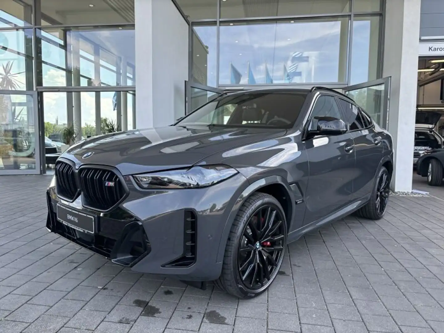 BMW X6 M 60i xDrive Grau - 2