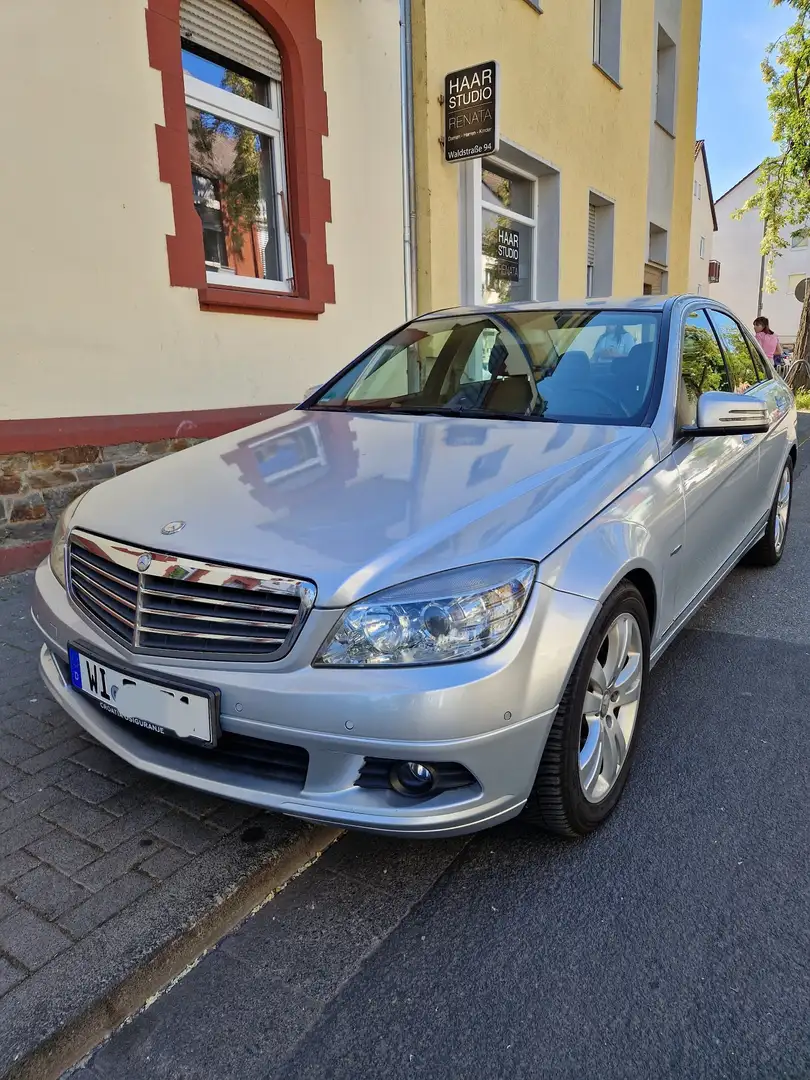 Mercedes-Benz 180 C180 CGI - 2