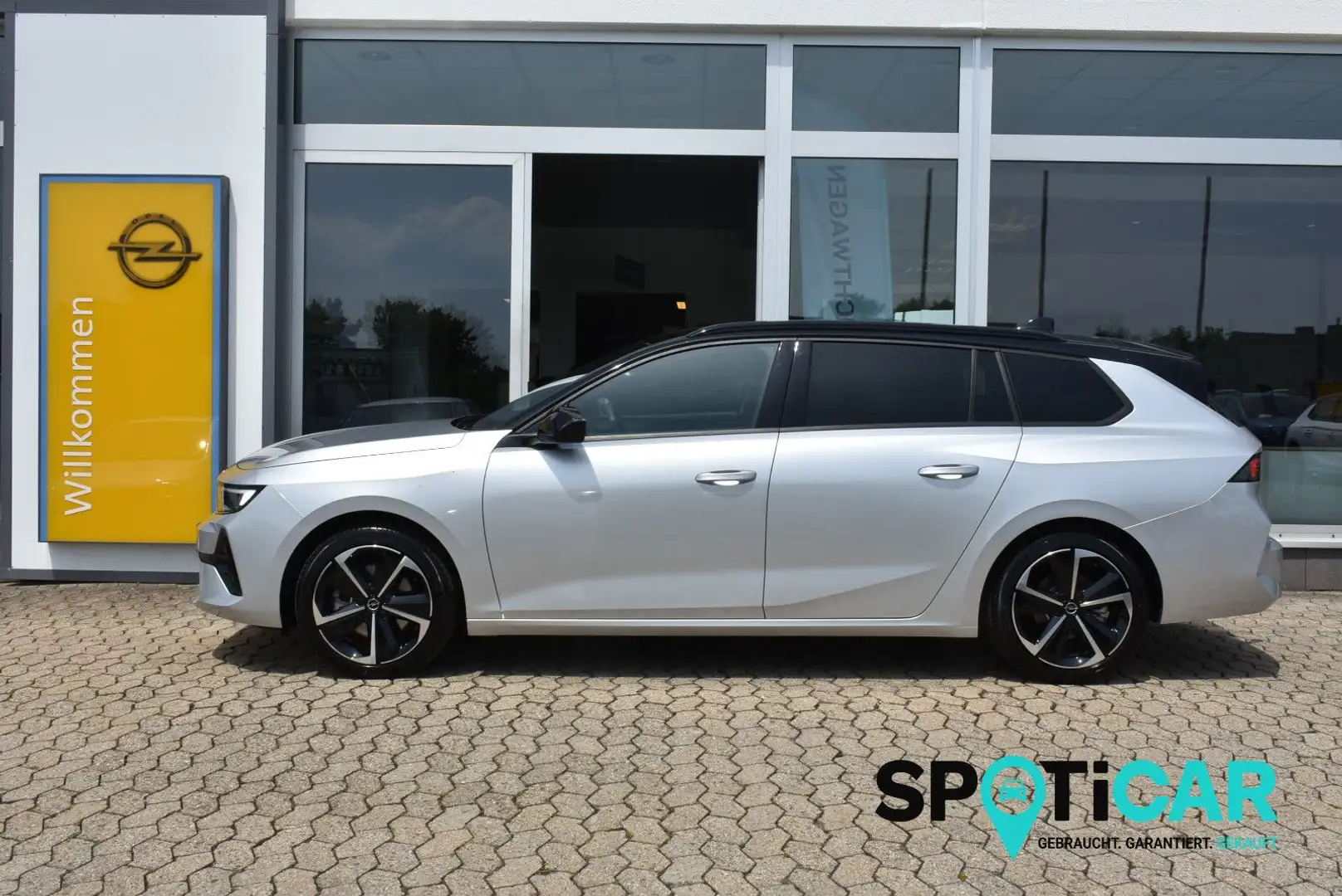 Opel Astra Sports Tourer GS * AHK * IntelliLux * Silber - 1