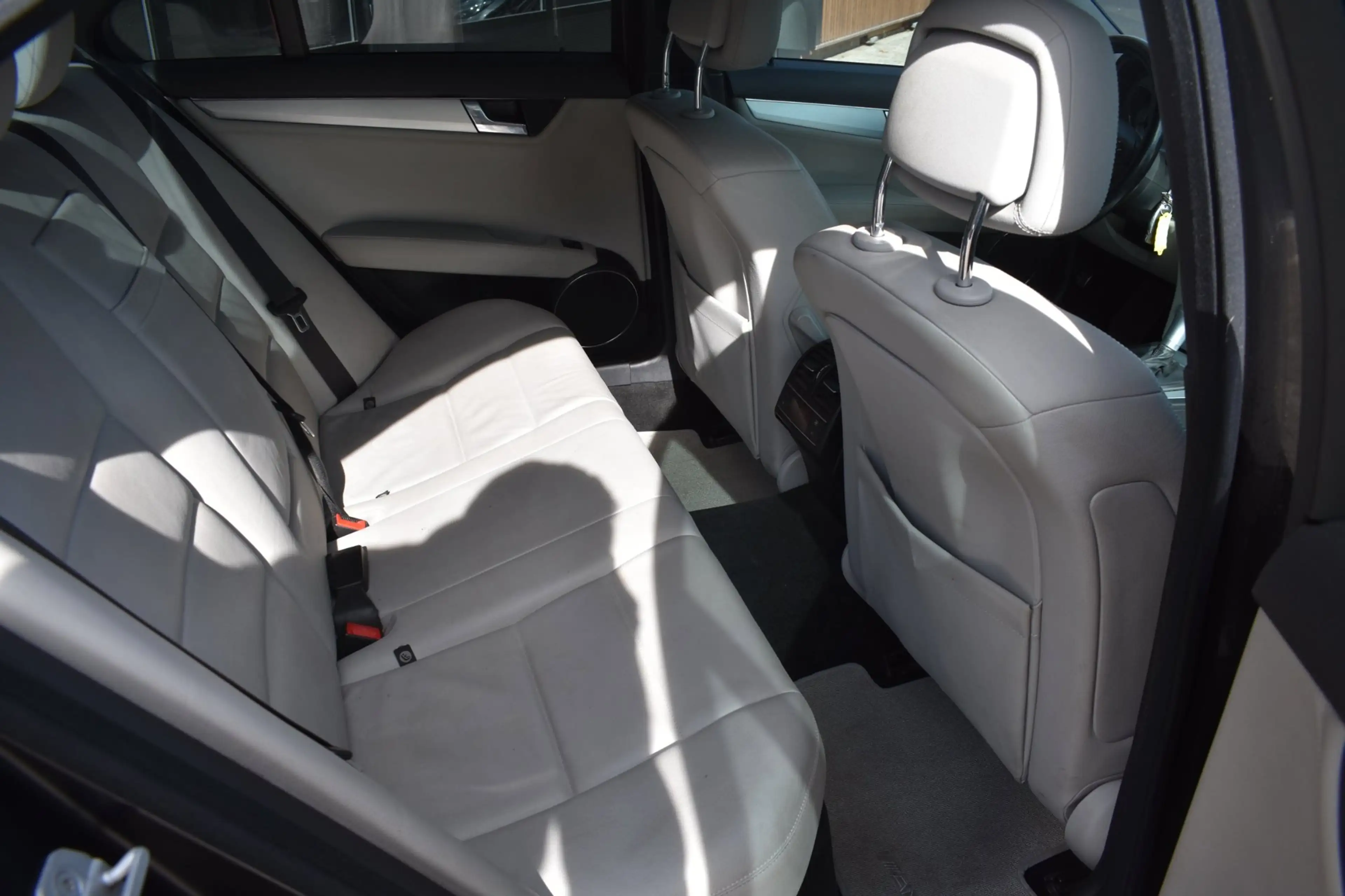 Mercedes-Benz C 350 Elegance '08 Xenon Clima NAvi Leder Cruise — photo 5